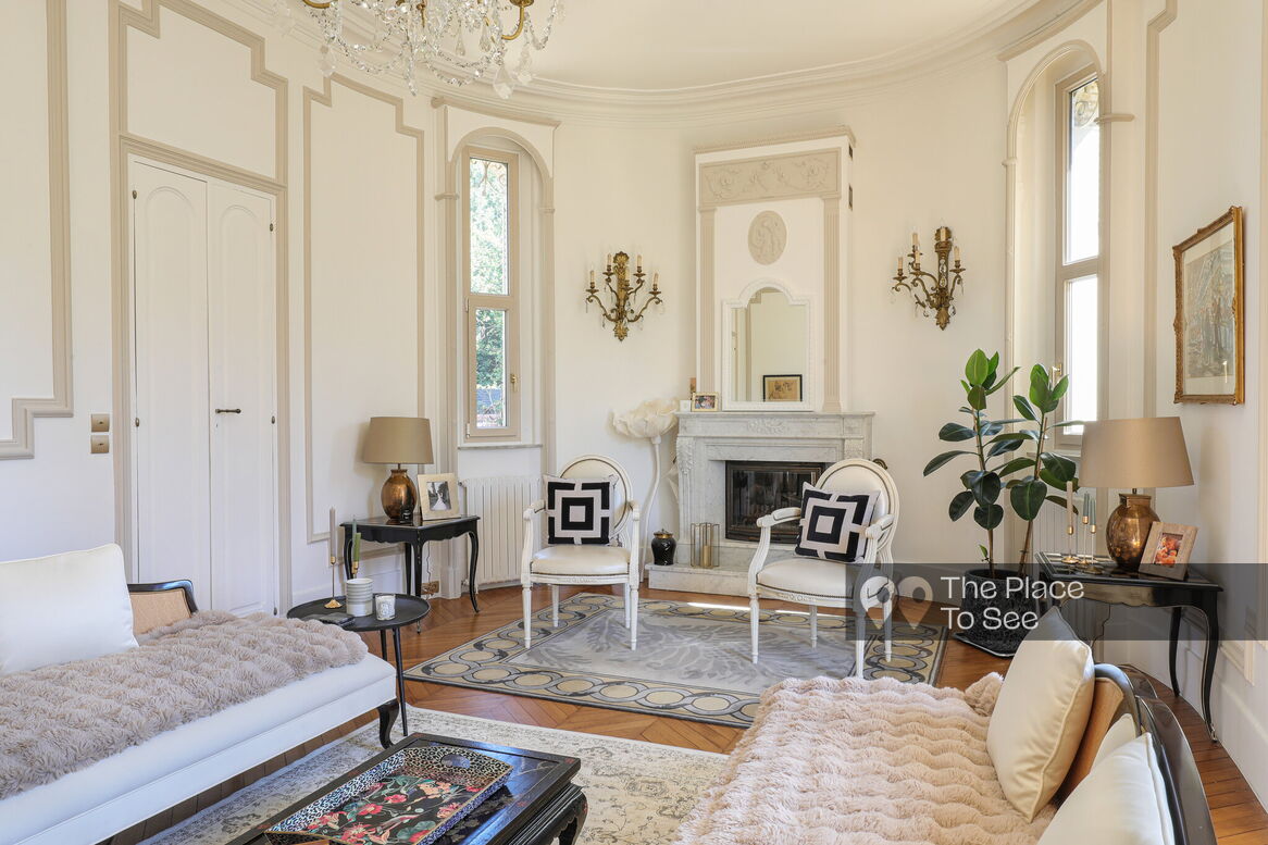 Salon
