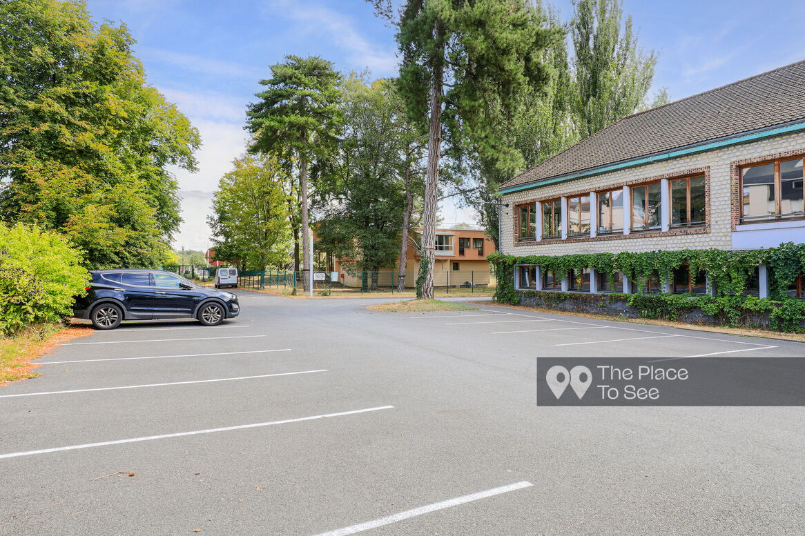 Parking Exterieur