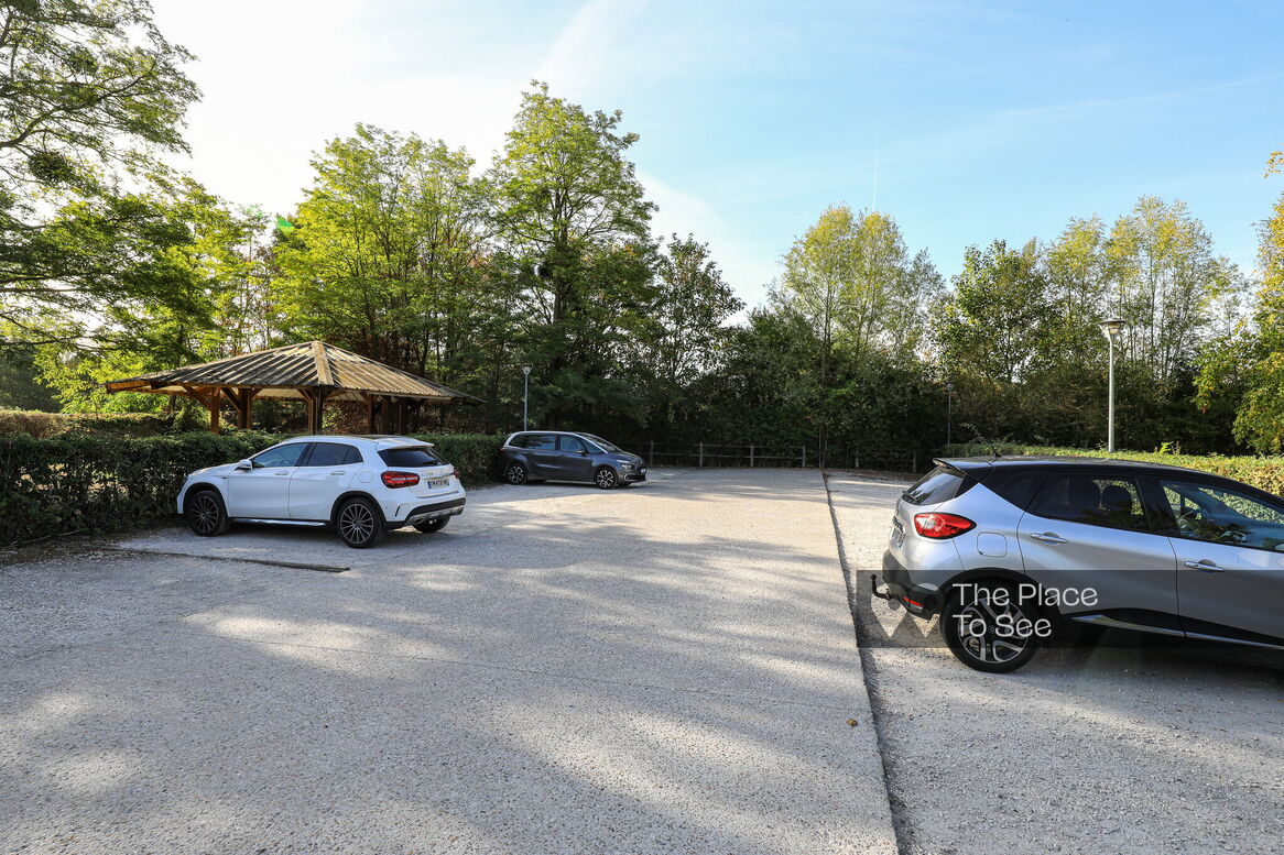 Parking Exterieur