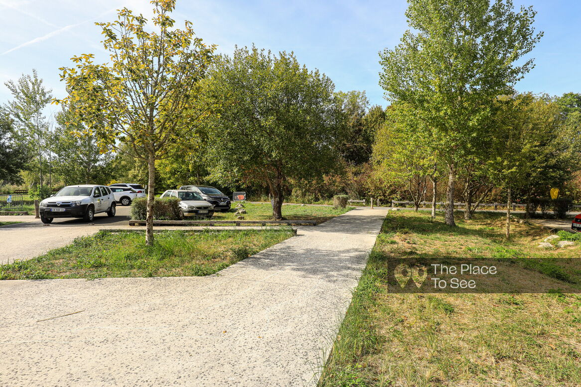 Parking Exterieur