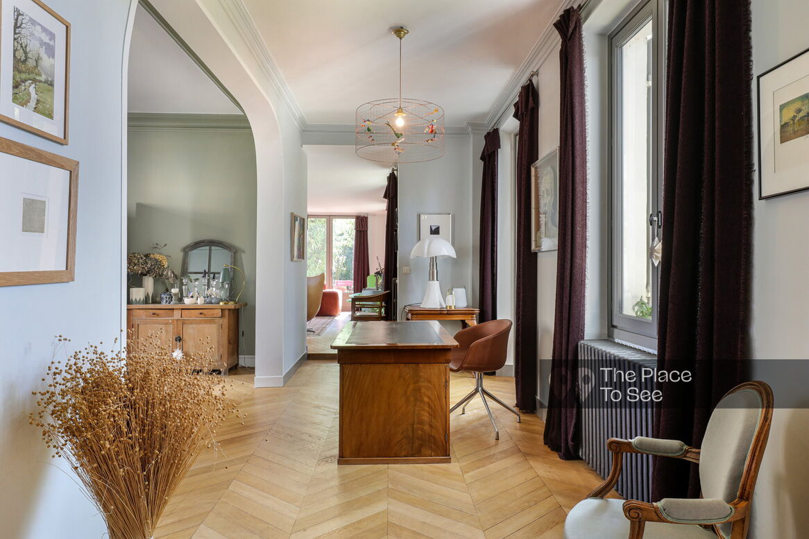 Salon