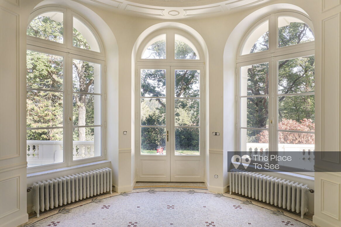 Salon