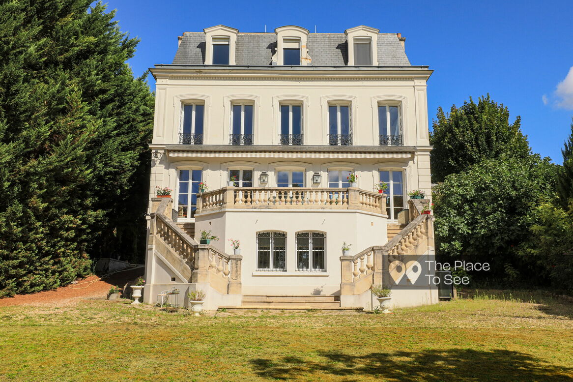 Façade
