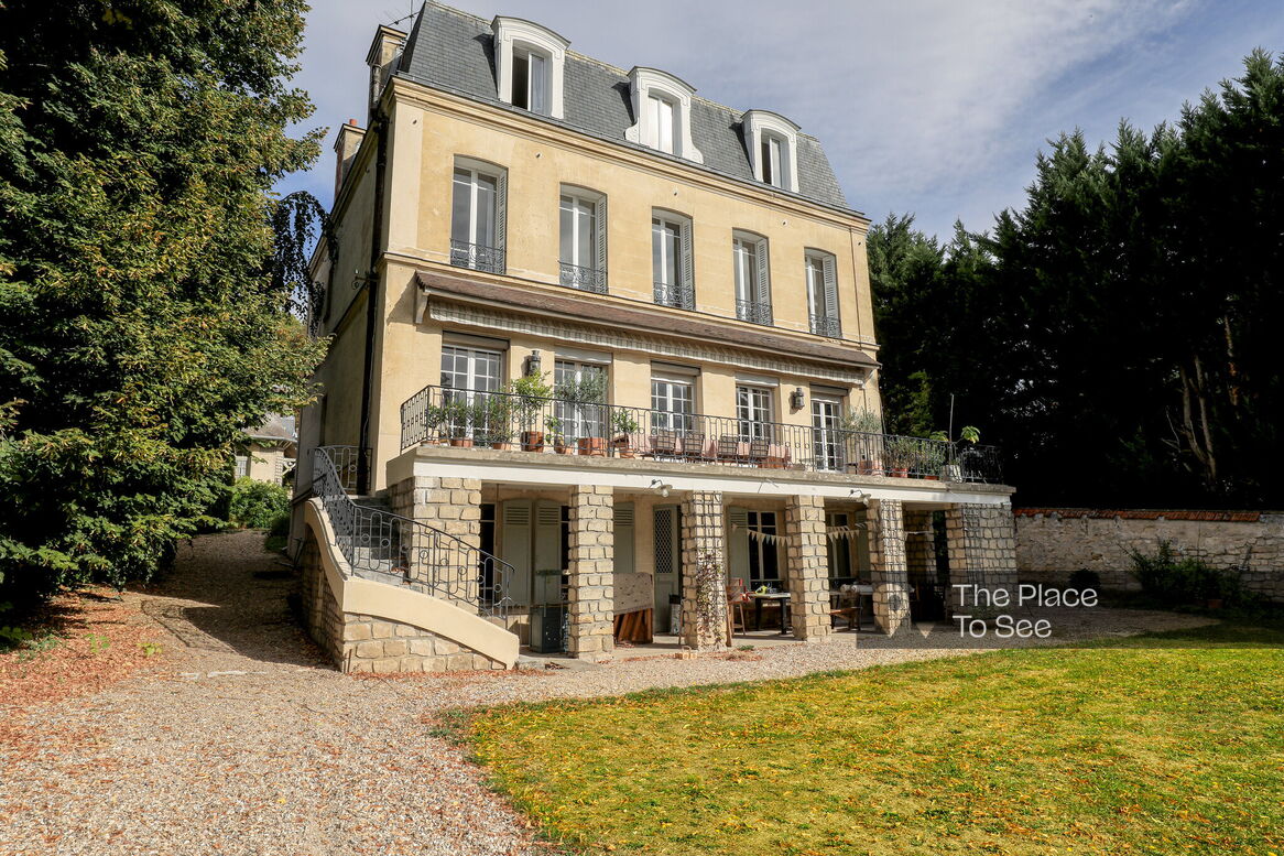 Façade