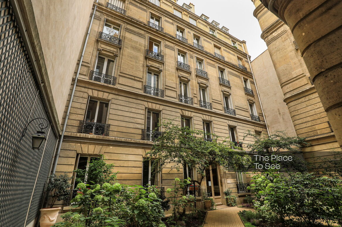 Façade