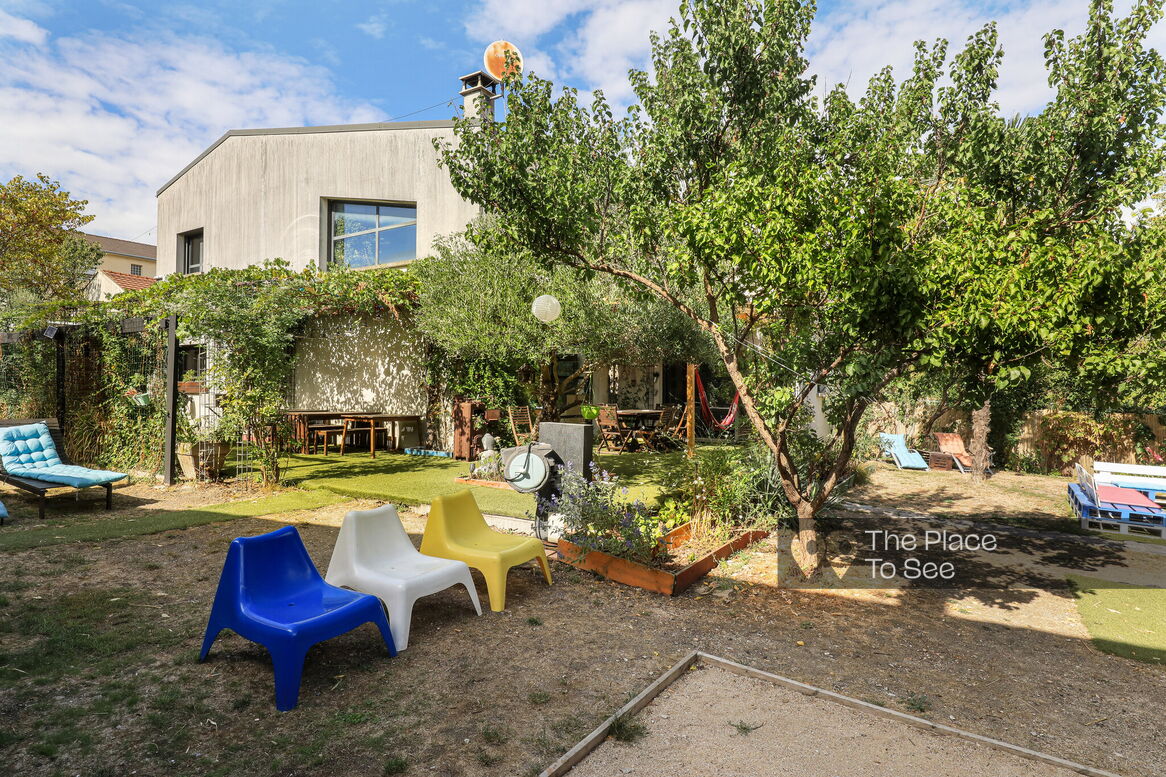 Façade