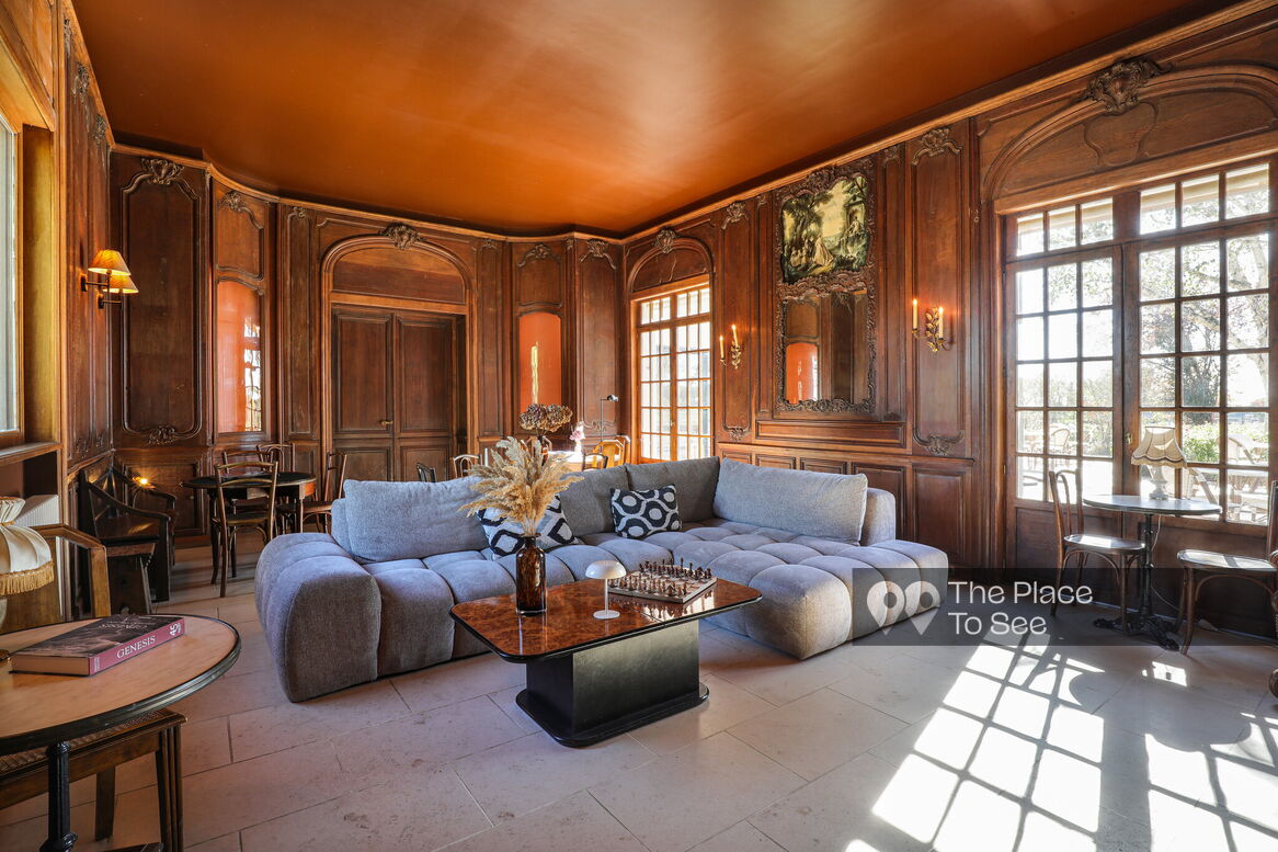Salon
