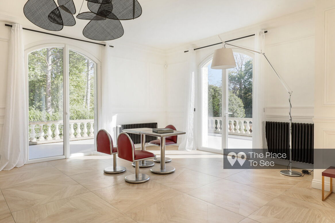 Salon