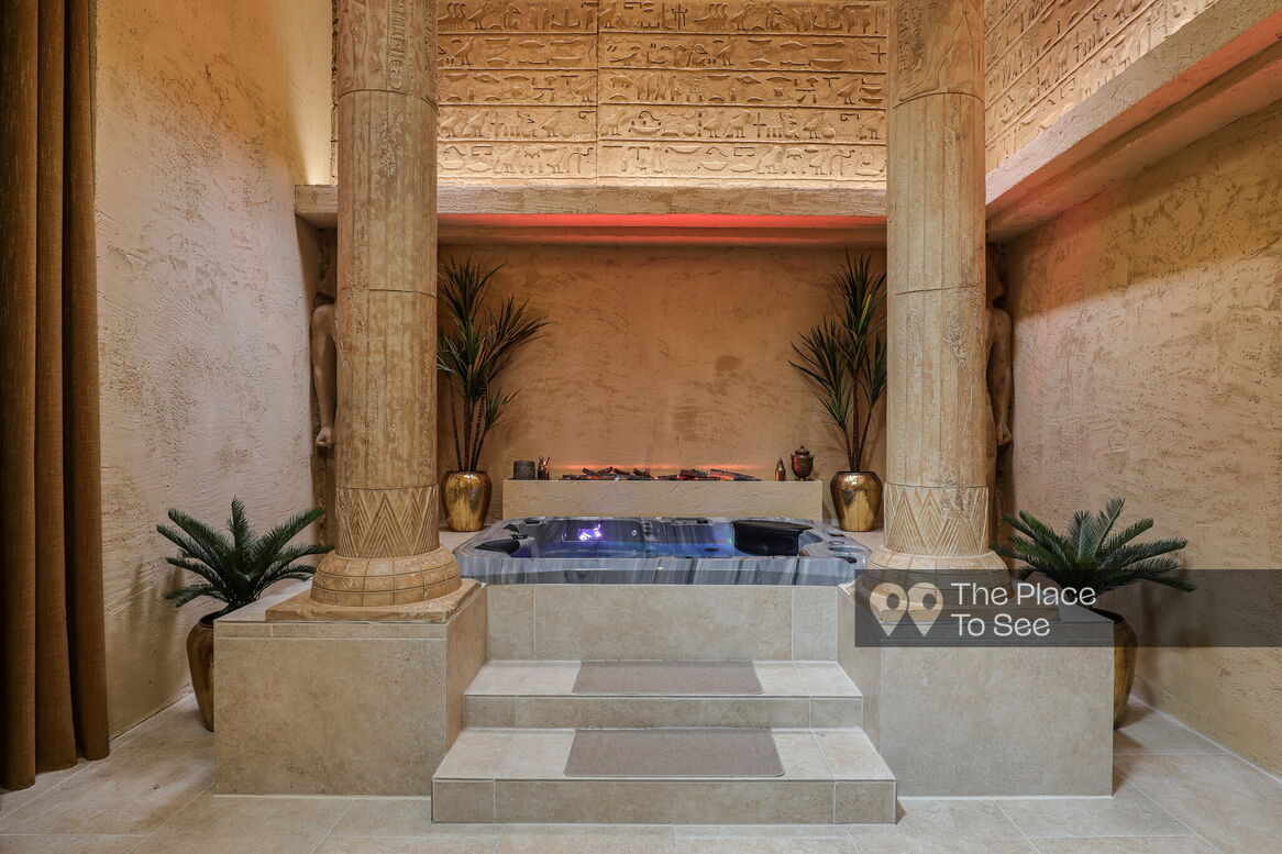 Jacuzzi