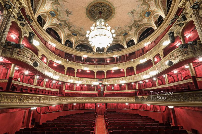 Théâtre à l'Italienne du XIXème siècle