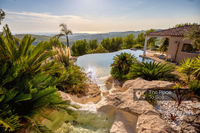 Sublime villa avec piscine et vue spectaculaire
