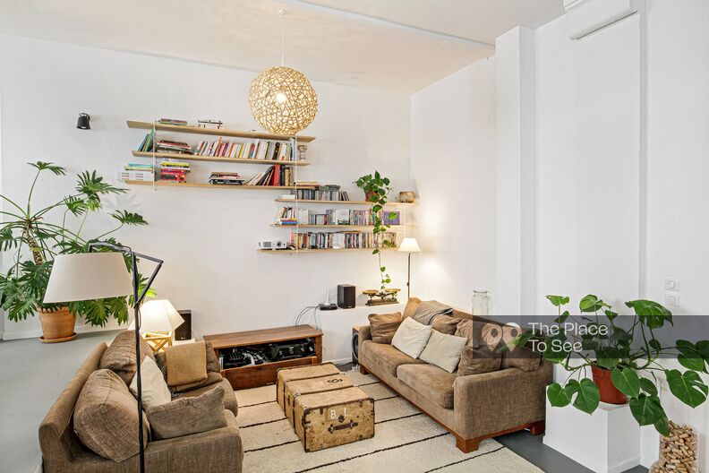 2 level loft with bohemian and clean decoration