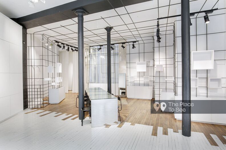 Furnished outlet store
