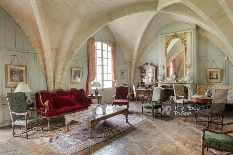 Residence in the vault of an abbey