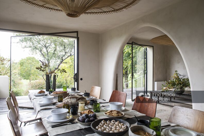Mediterranean countryside house near Paris