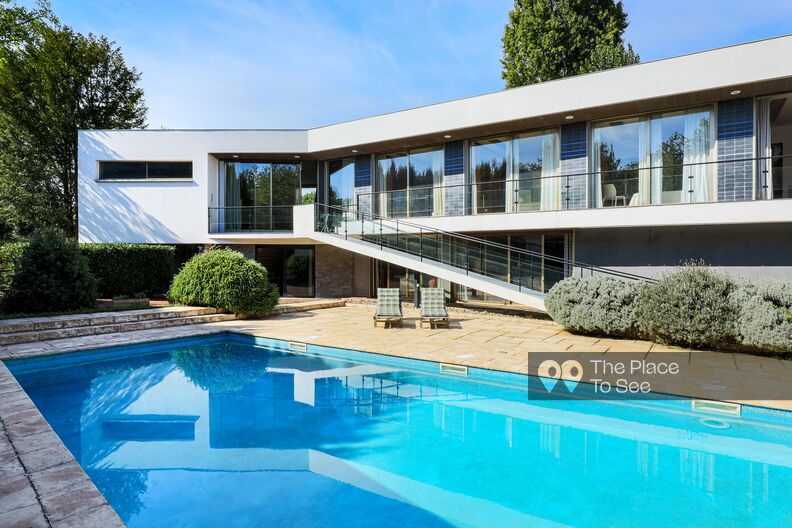 Maison d'architecte 70's avec piscine