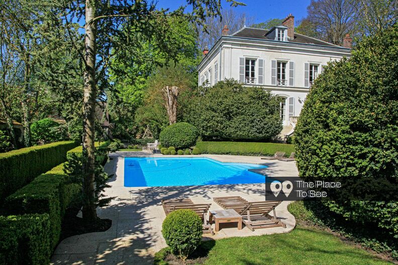 Elégante demeure avec piscine et tennis