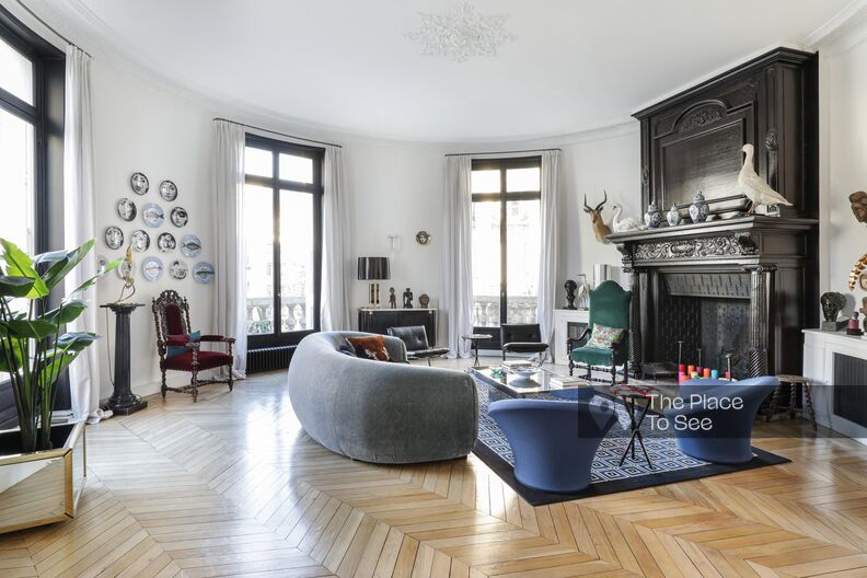 Classy and elegant Parisian apartment
