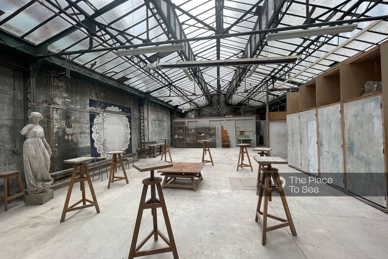 Eiffel metal structure Art studio