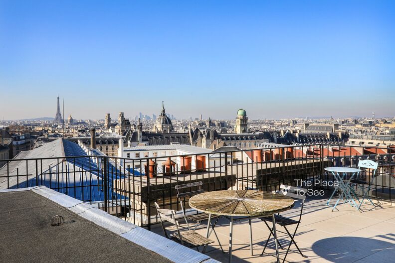 Rooftop with view over Paris 
