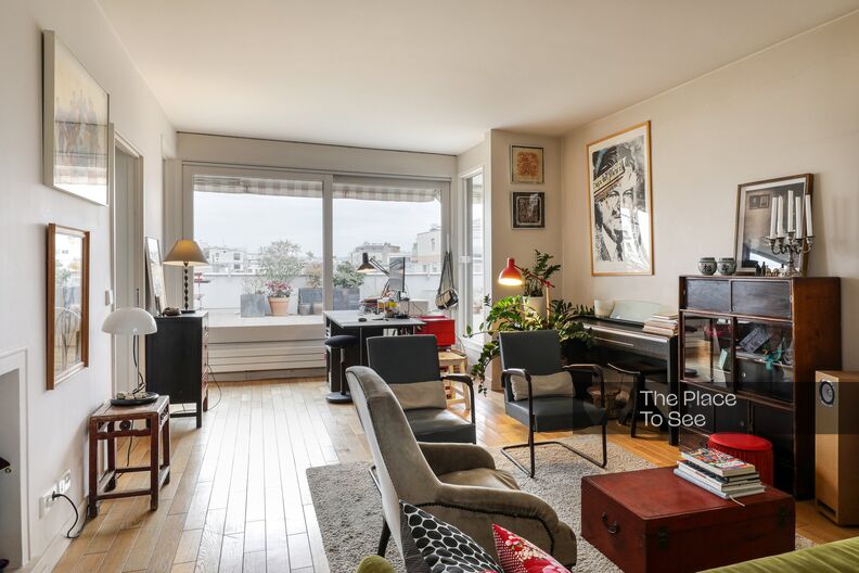 Penthouse des années 70 vue tour Eiffel