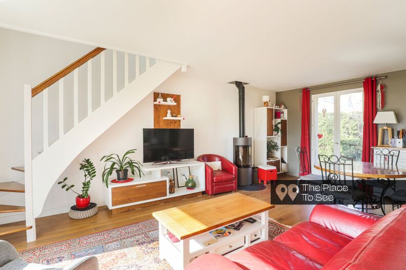 Eighties suburban house with garden and garage ramp 
