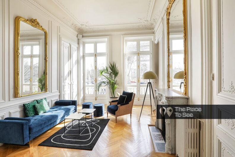 Beautiful reception rooms on Place de l'Etoile
