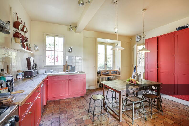 Bohemian style family house with Art studio and garden