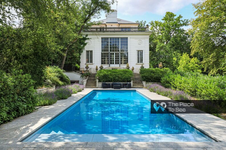 Villa XIXème classique et luxe avec piscine