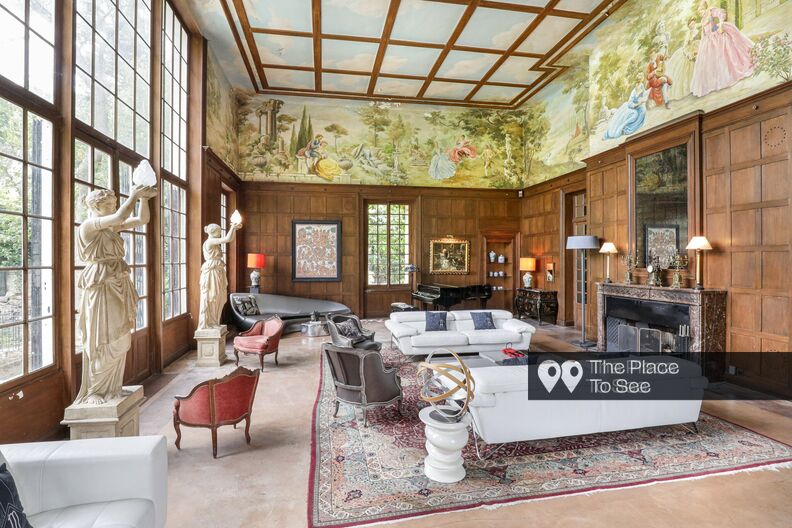 19th Century mansion with luxury pool