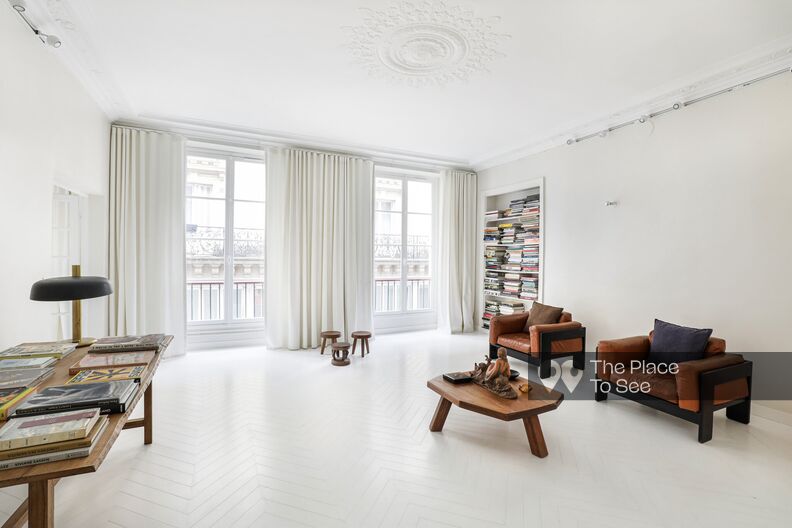 White and minimalist Parisian apartment