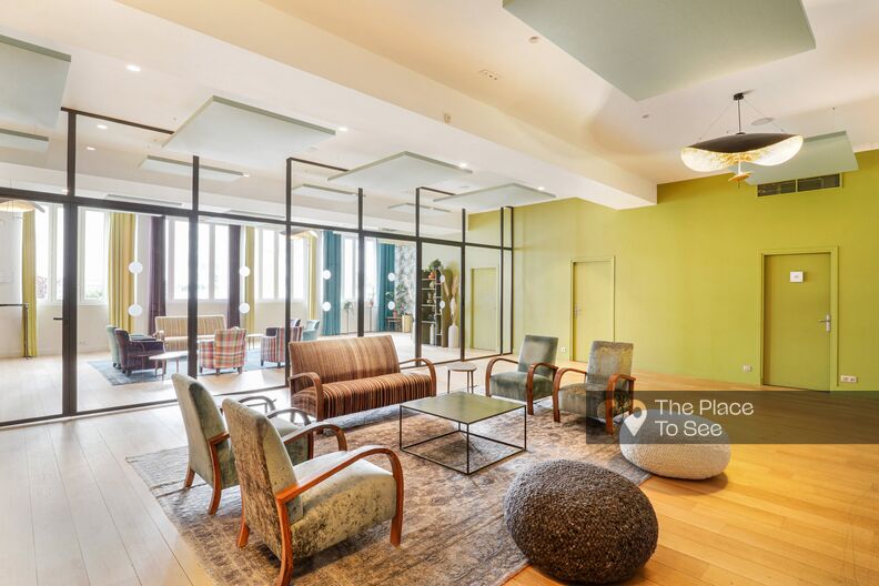 Colorful event space like an invitation to a voyage