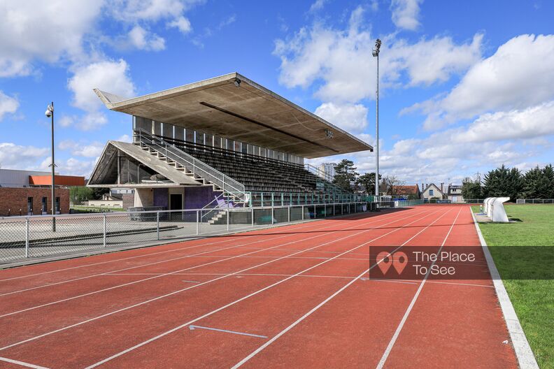 Sports complex with stadium, athletics track and stands