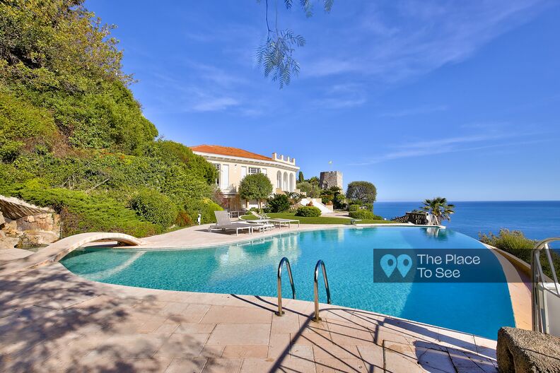 Villa with breathtaking sea views in Cap d'Ail