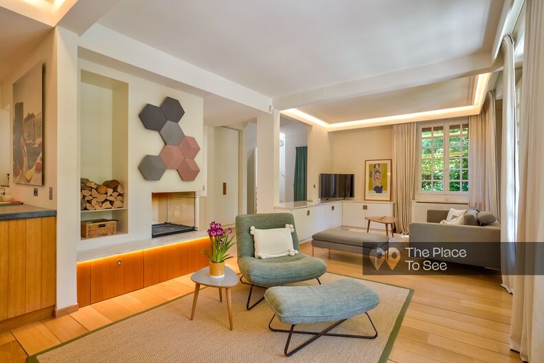Warm, family-friendly townhouse with garden and jacuzzi