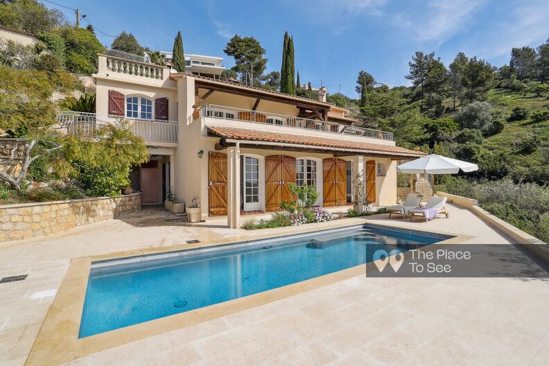 Villa vue mer avec jardin méditerranéen
