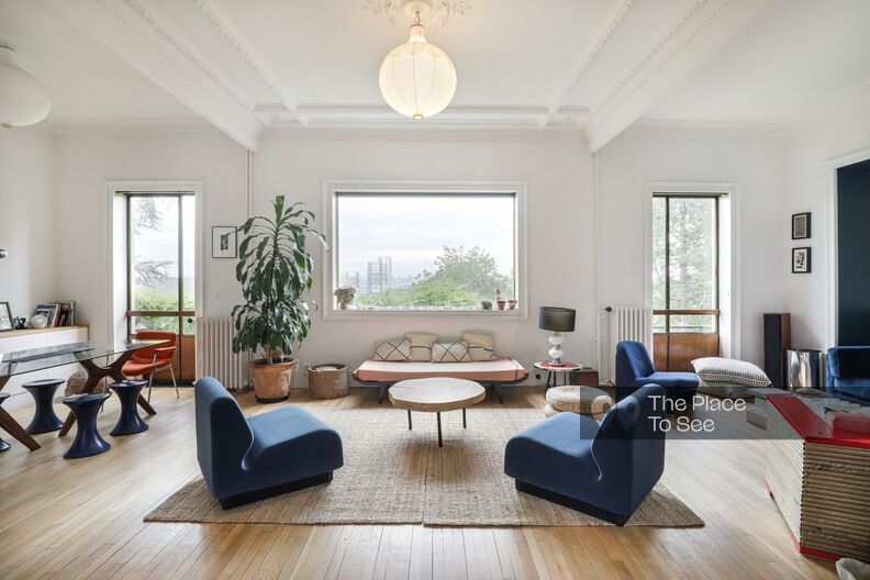 Renovated 1900 house with vintage 60s decor