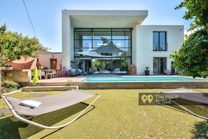 Maison d'inspiration californienne avec piscine