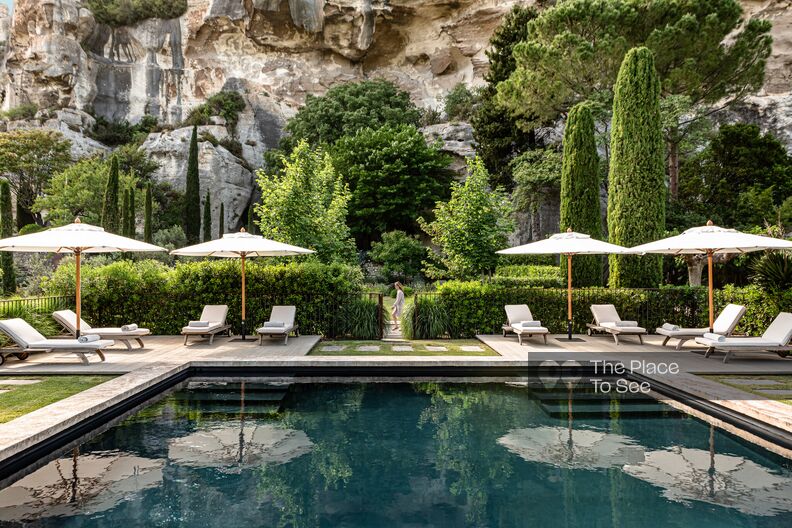 Villa troglodyte luxueuse avec piscine en Provence