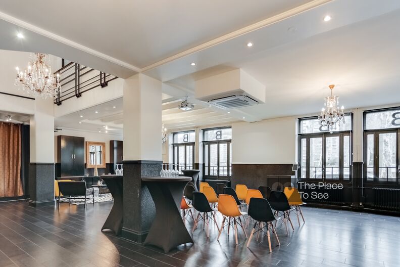 Art Deco ambiance studio in Lyon