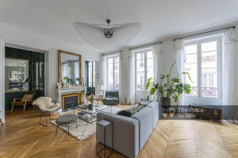Beautifully decorated Haussmann apartment in the center of Lyon