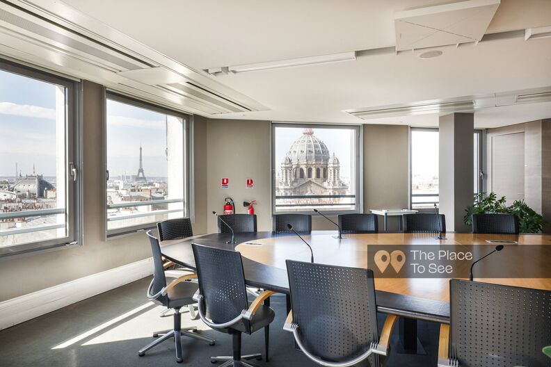 Boardroom and rooftop with breathtaking views of all of Paris