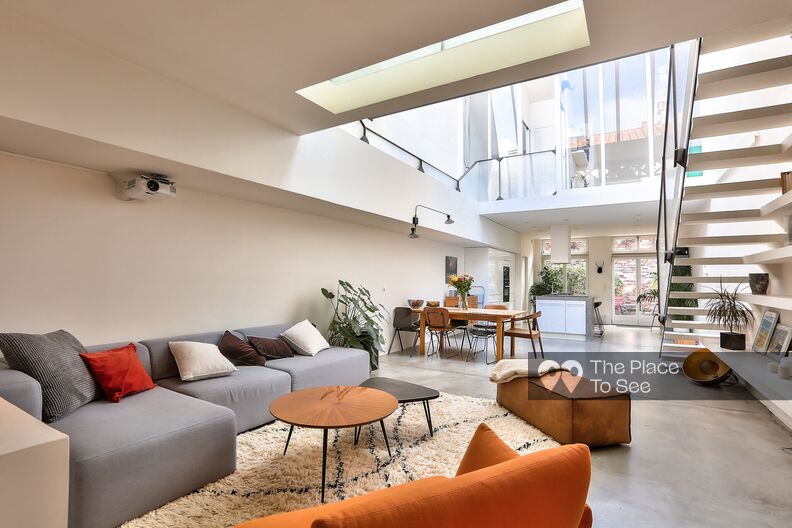 Contemporary, clean and concrete loft