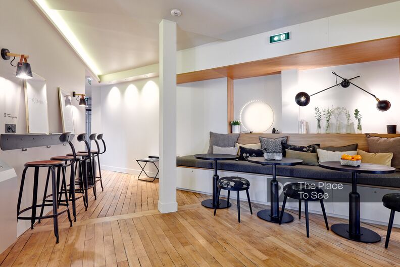 7-room hotel with Parisian views