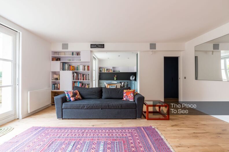 Contemporary apartment with terrace