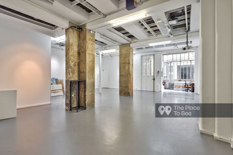 Raw and industrial style space