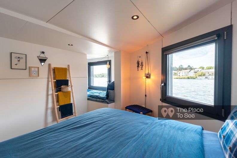 Cozy boat in Nantes
