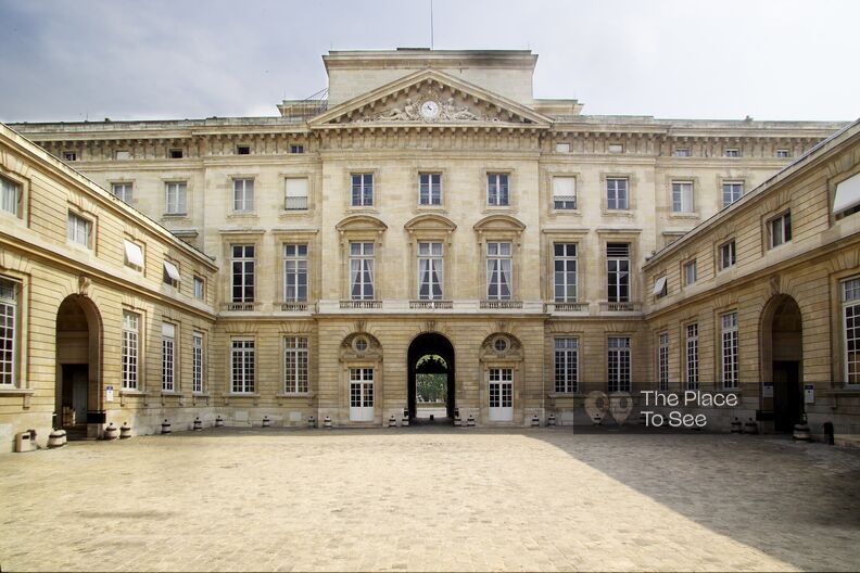 18th century neoclassical palace