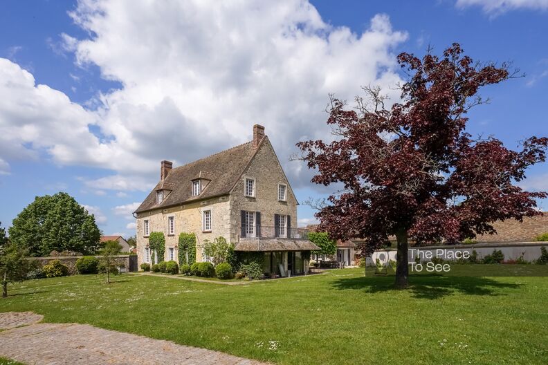 Cozy stone house with garden