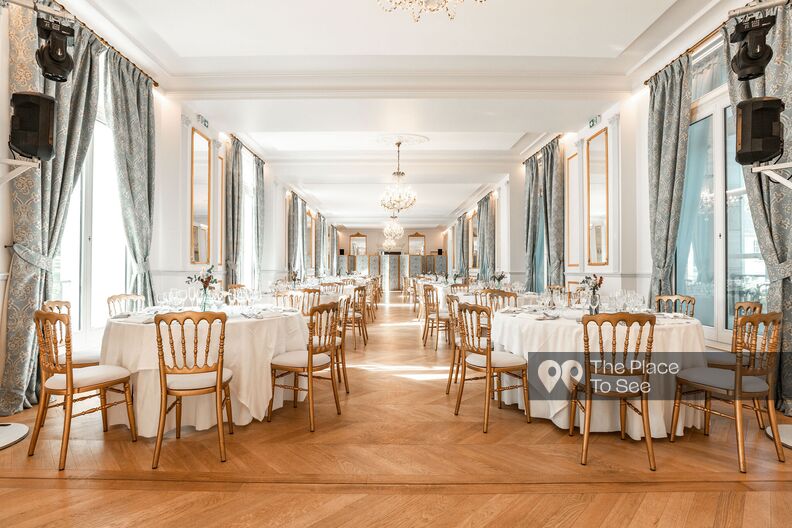 Château du 18ème aux portes de Paris